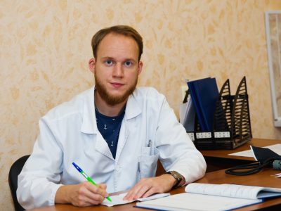 Новичков Андрей Александрович. Врач — травматолог-ортопед.